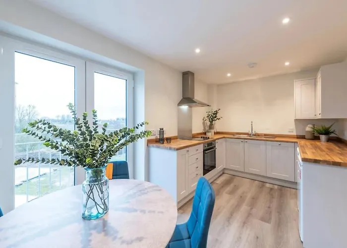 شقة *penthouse Luxury 2min To