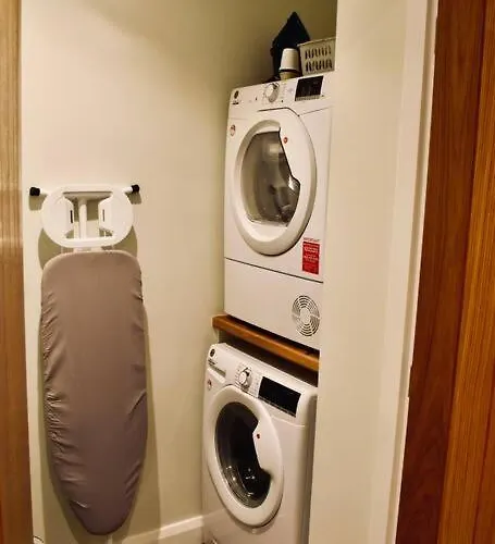 *penthouse Luxury 2min To